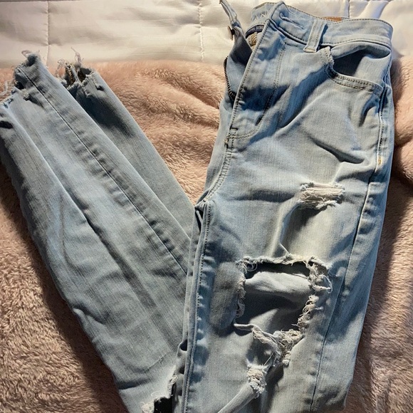 American Eagle Outfitters Denim - American Eagle distressed highest rise jeggings!